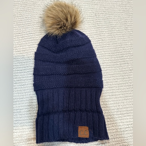 C.C Navy Unisex Chunky Soft Stretch Cable Knit Winter Hat with Faux Fur PomPom - Picture 3 of 6
